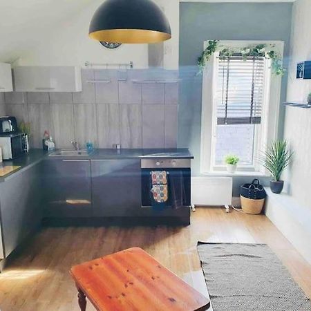 Appartement Cosy Top Floor Flat! Self Check-In & Free Parking à Blackpool Extérieur photo
